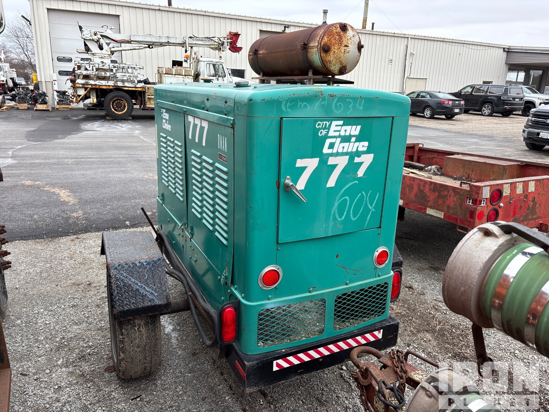 General Appearance with Picture, Left Rear Corner