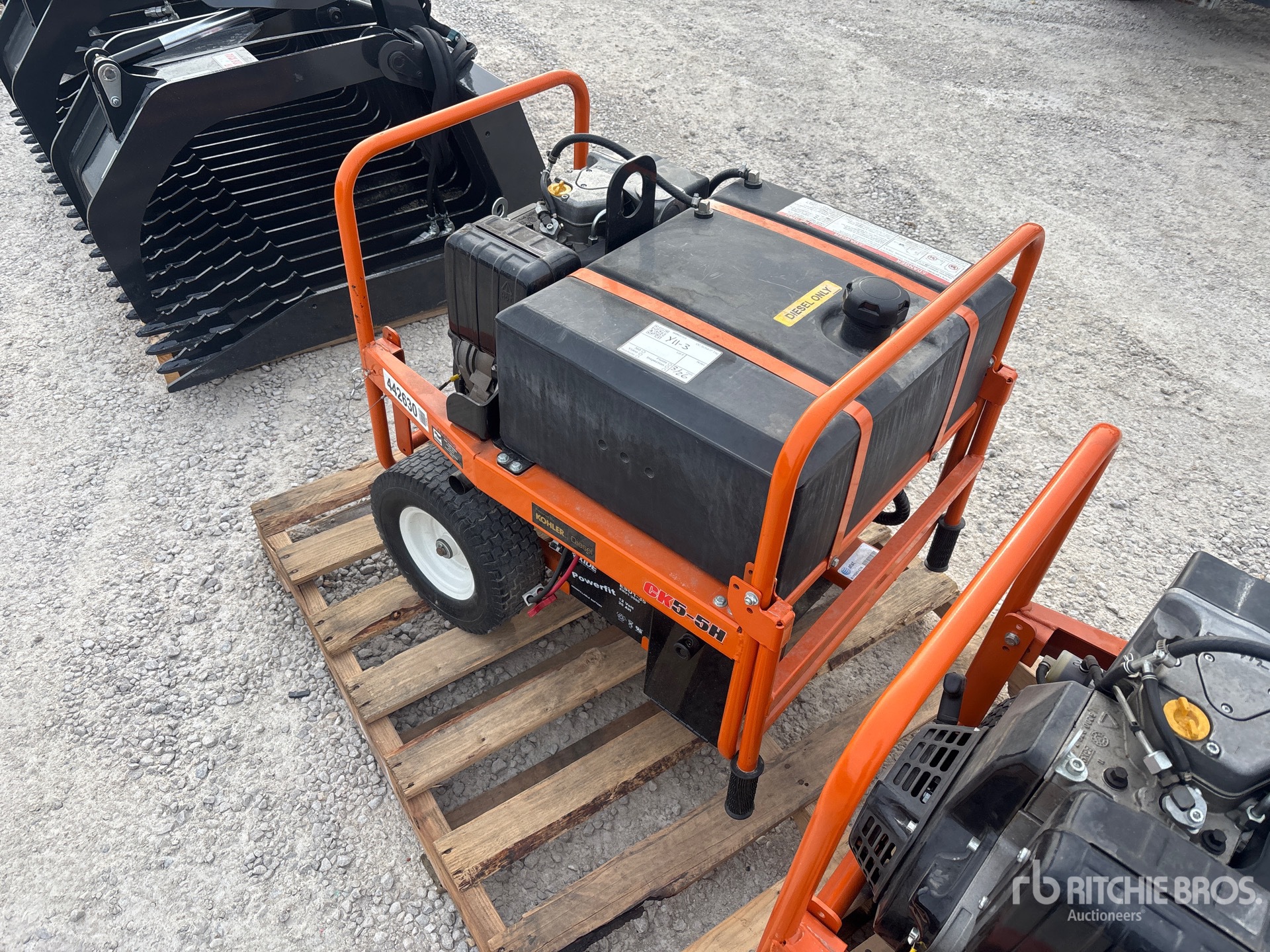 General Appearance with Picture, Left Rear Corner