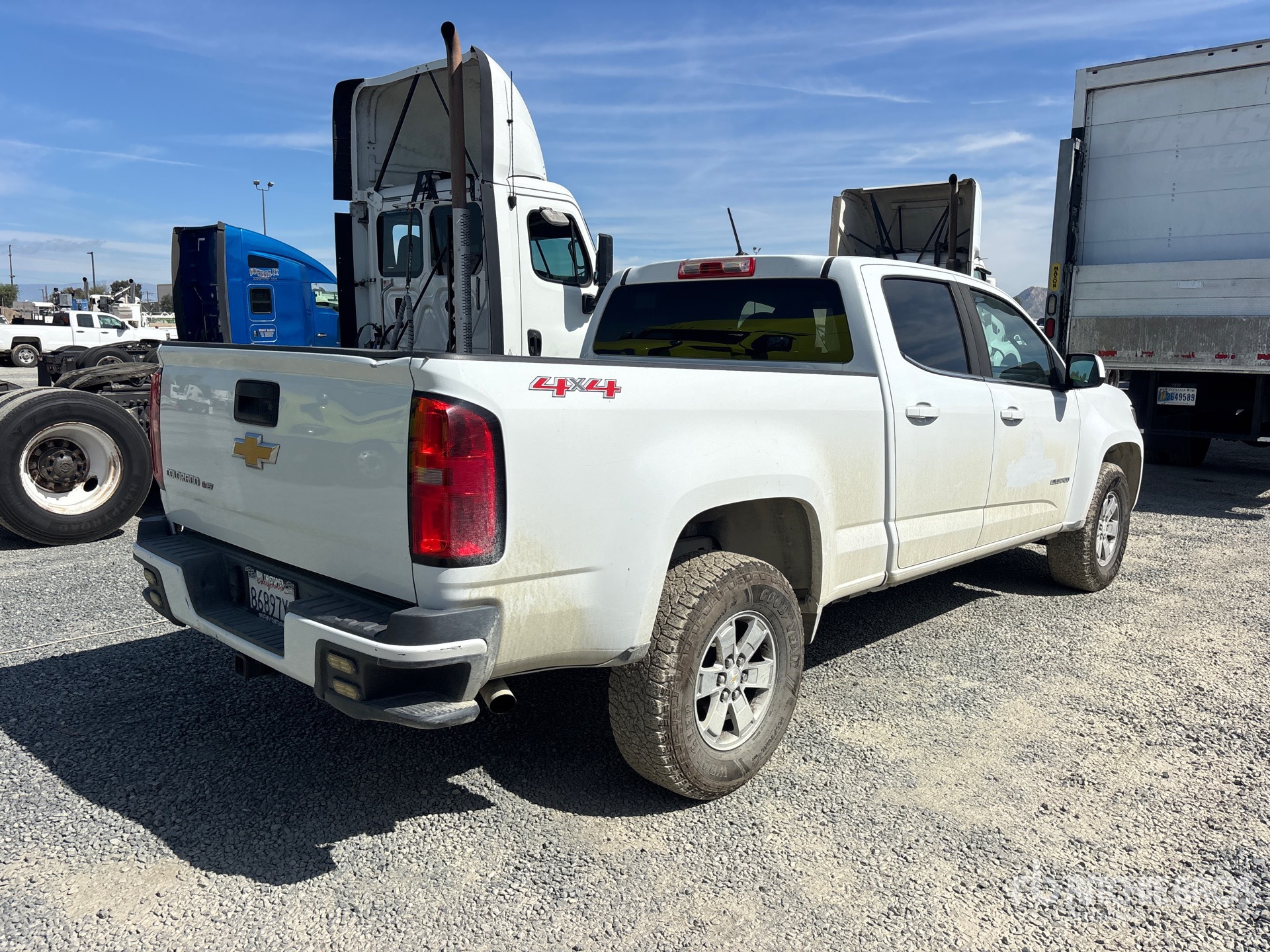 General Appearance with Imagen: esquina trasera derecha