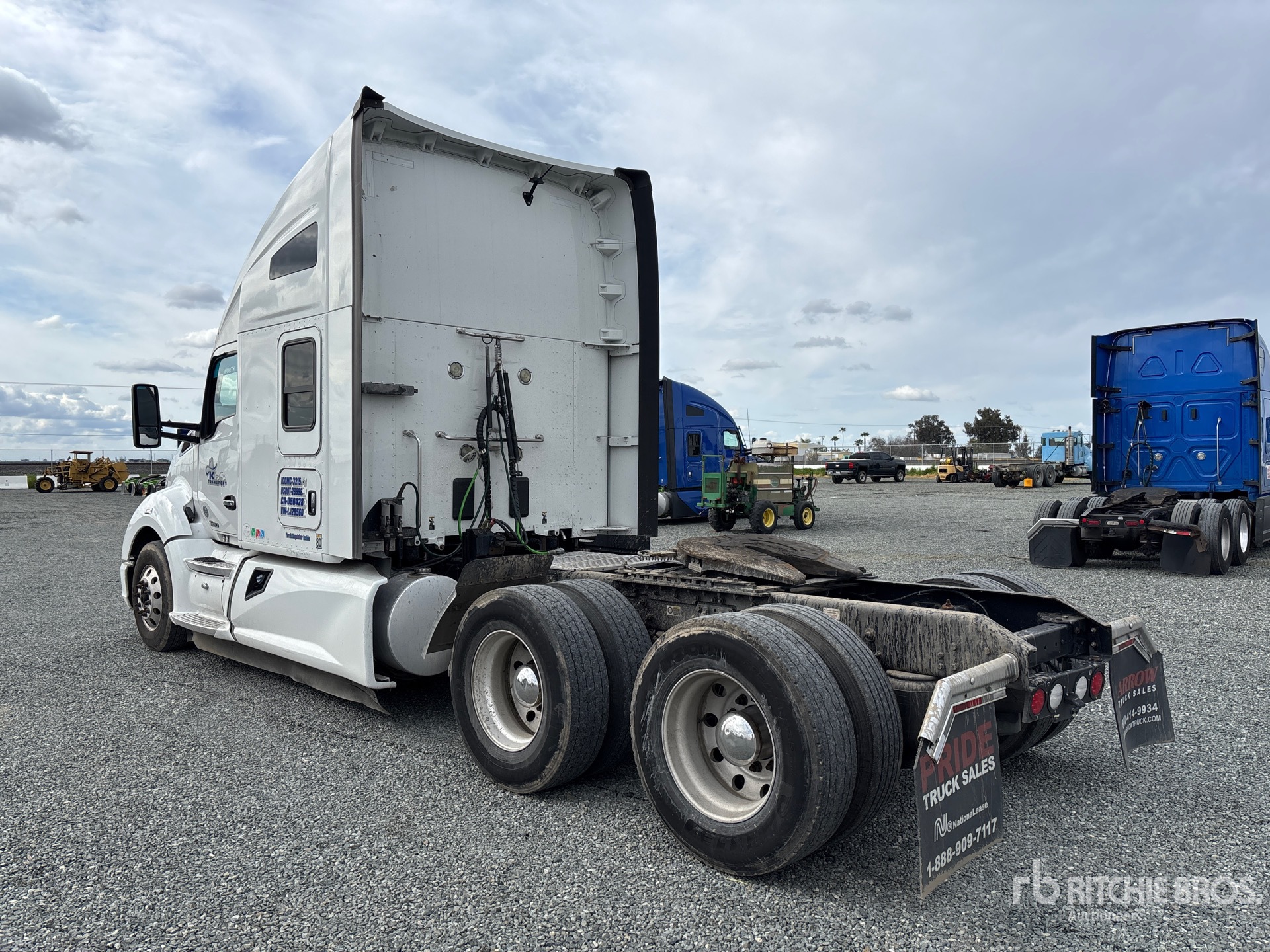 General Appearance with Picture, Left Rear Corner