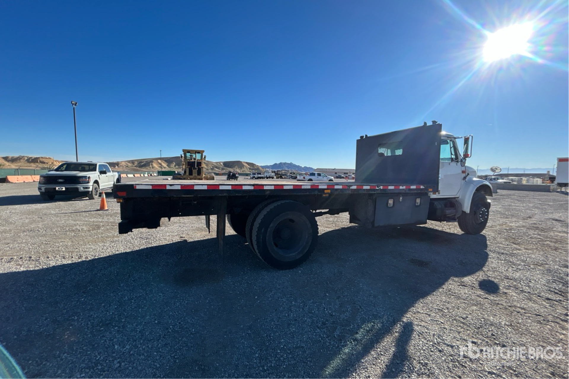 General Appearance with Imagen: esquina trasera derecha