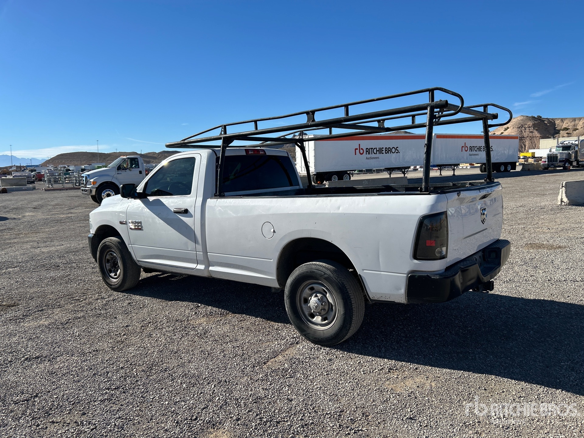 Aspect général with Image, coin arrière gauche