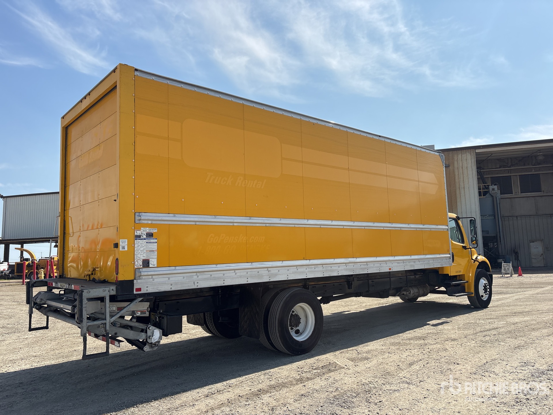 General Appearance with Foto, angolo anteriore sinistro