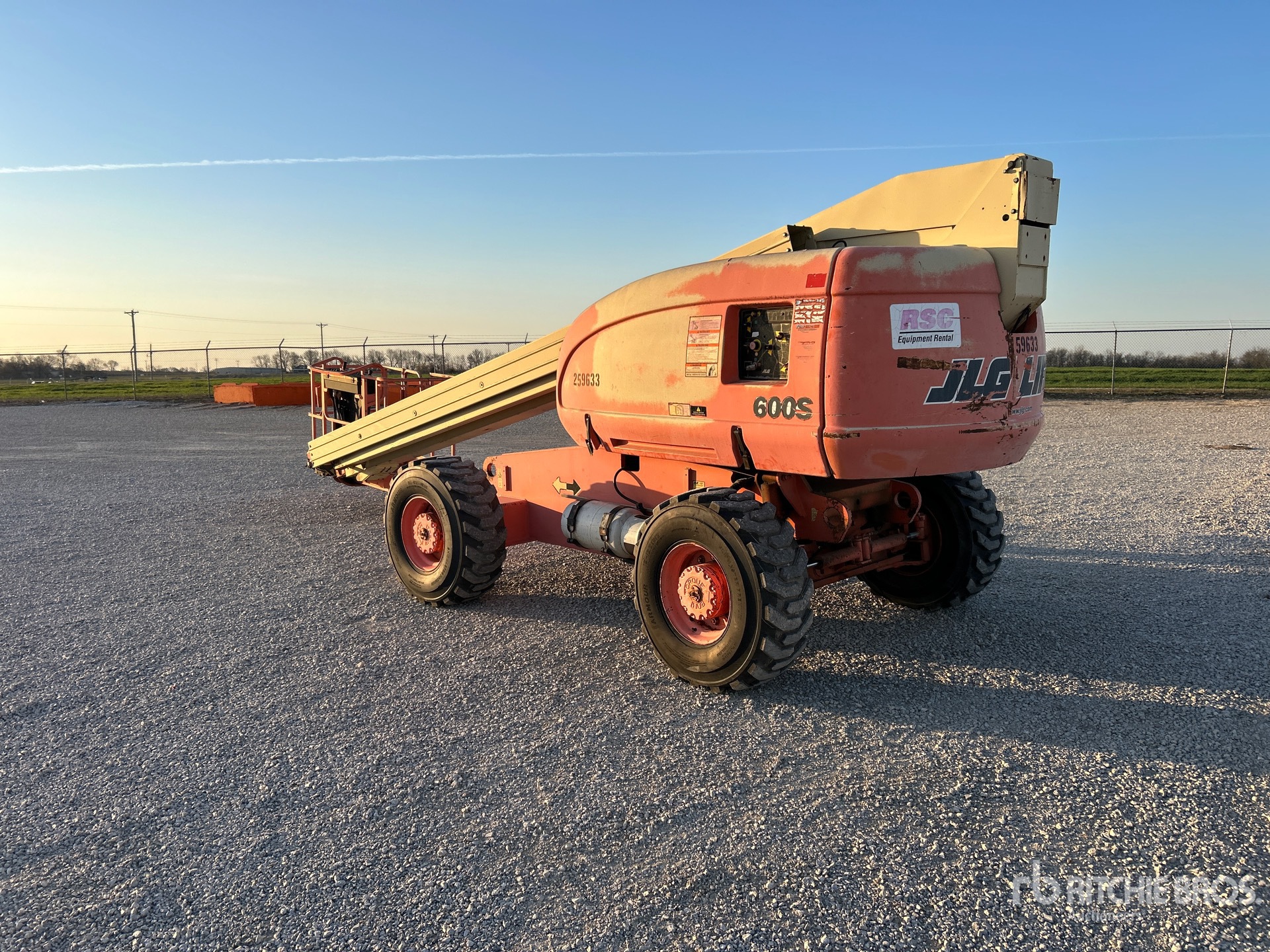 General Appearance with Imagen: esquina trasera izquierda