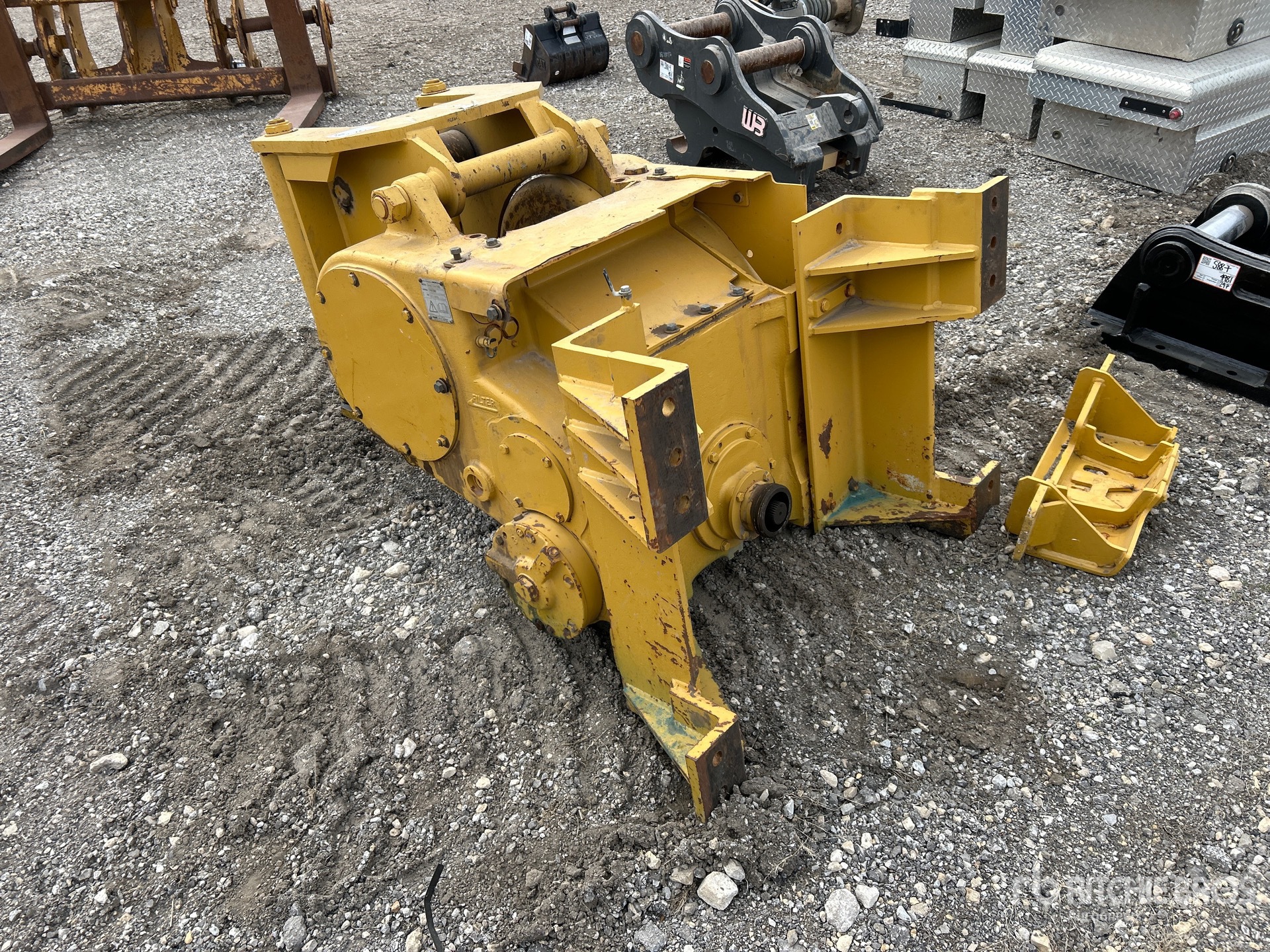 General Appearance with Bild, Ecke hinten rechts