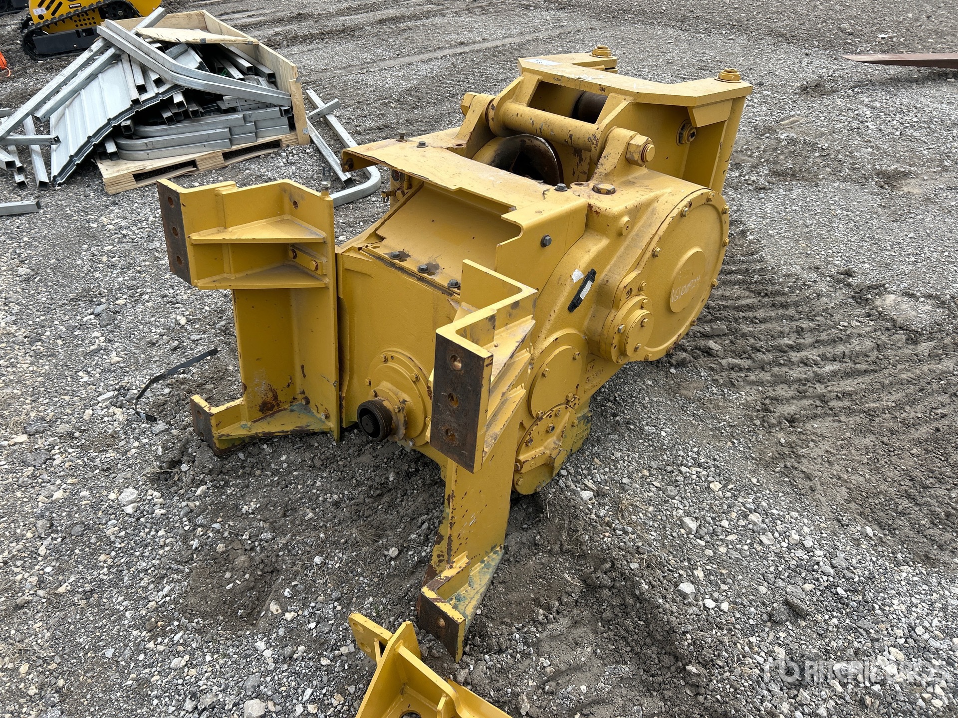 General Appearance with Bild, Ecke vorne rechts