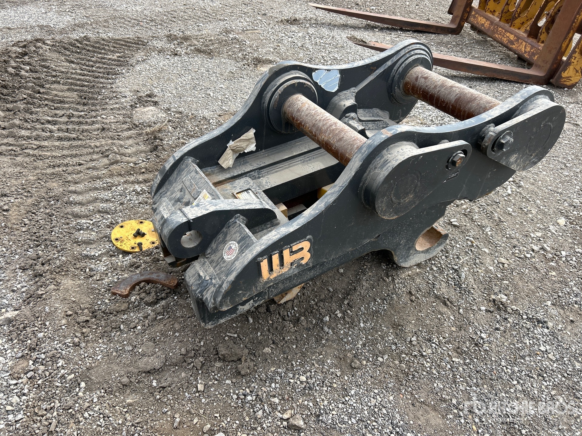 Aspect général with Image, coin arrière droit