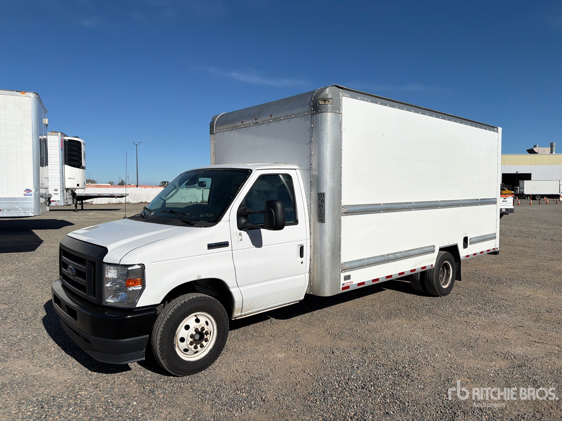 General Appearance with Foto, angolo anteriore sinistro