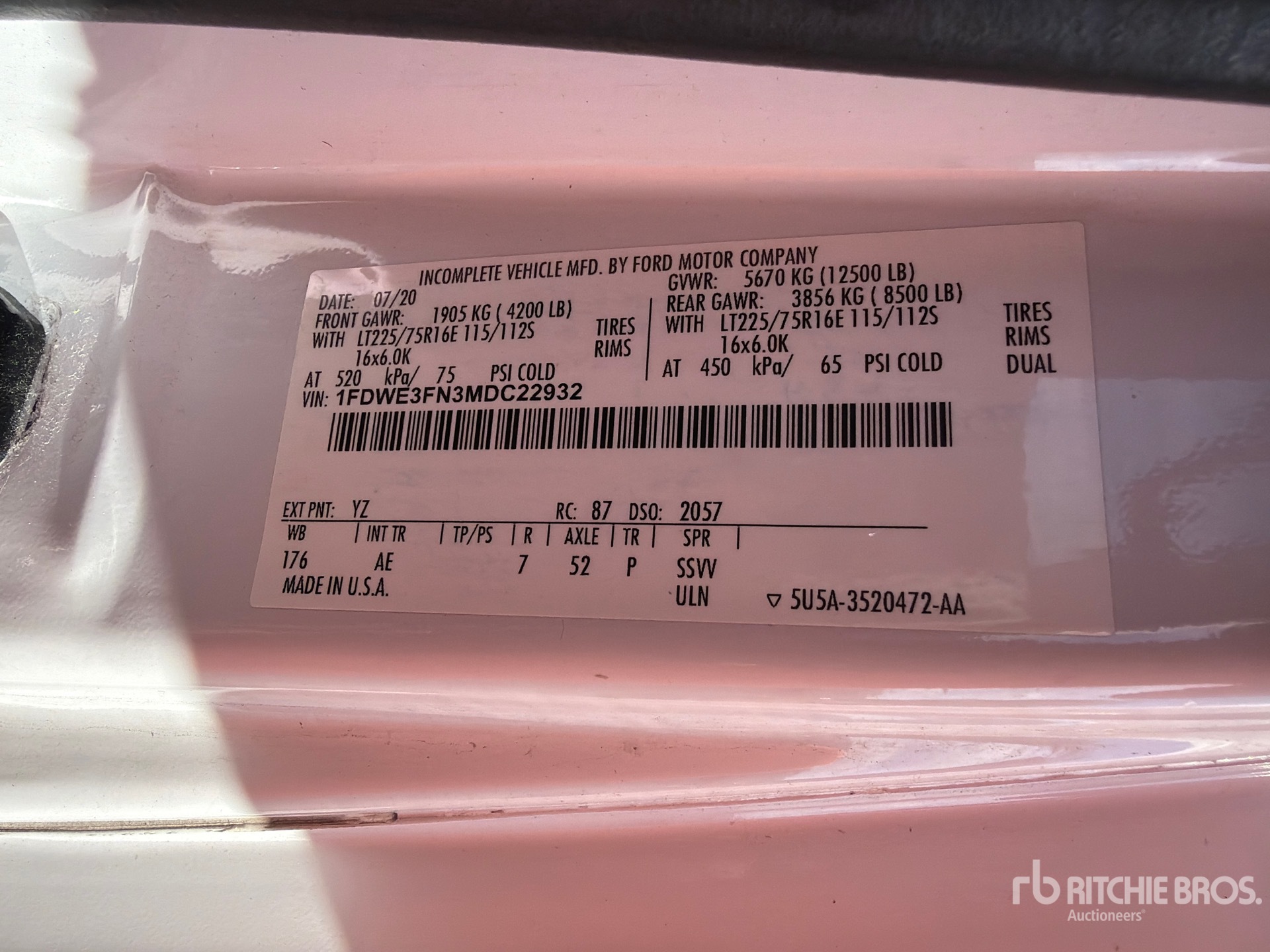 General Appearance with Numero seriale/numero d’identificazione del veicolo (VIN)