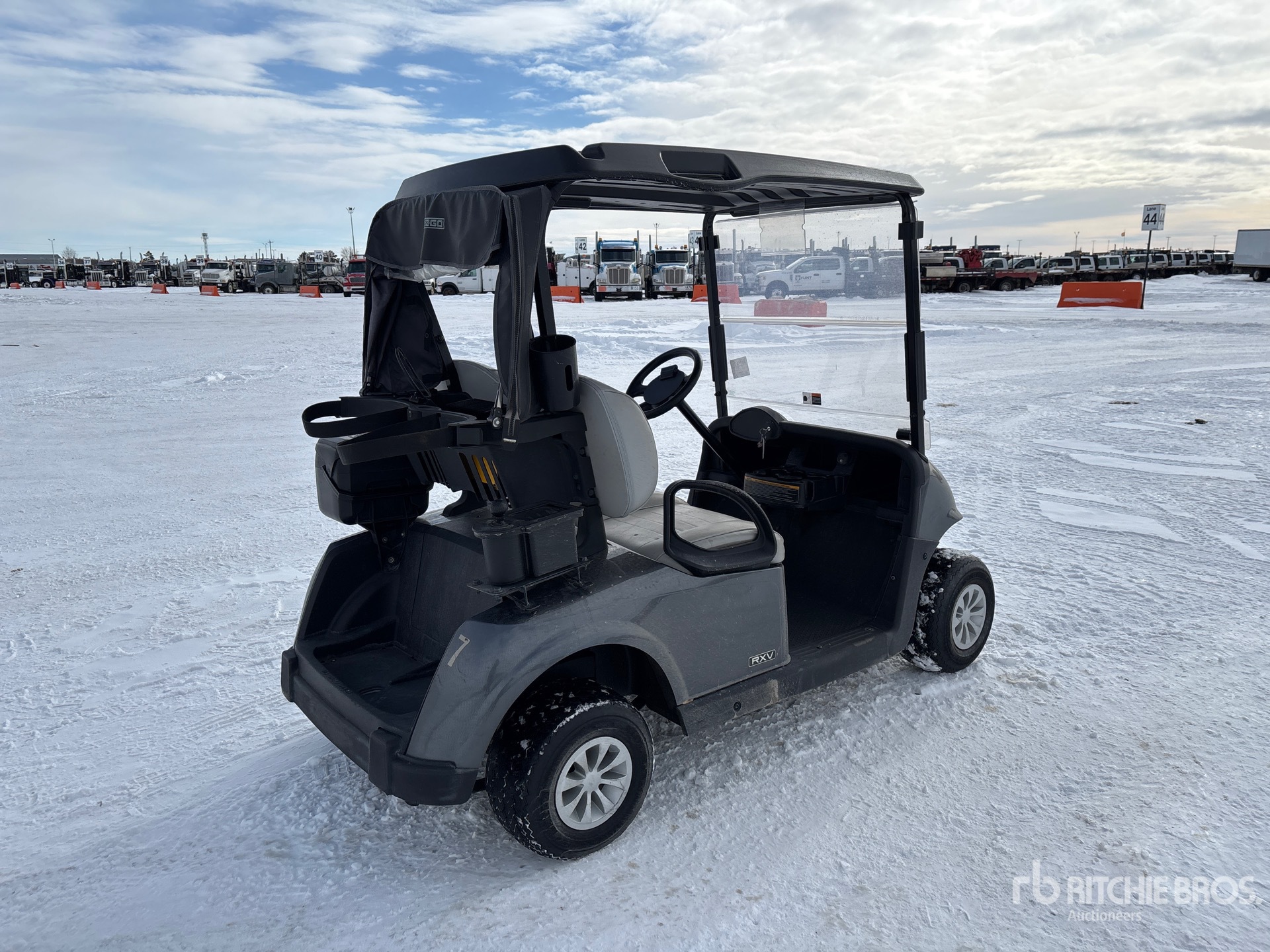 General Appearance with Picture, Right Rear Corner