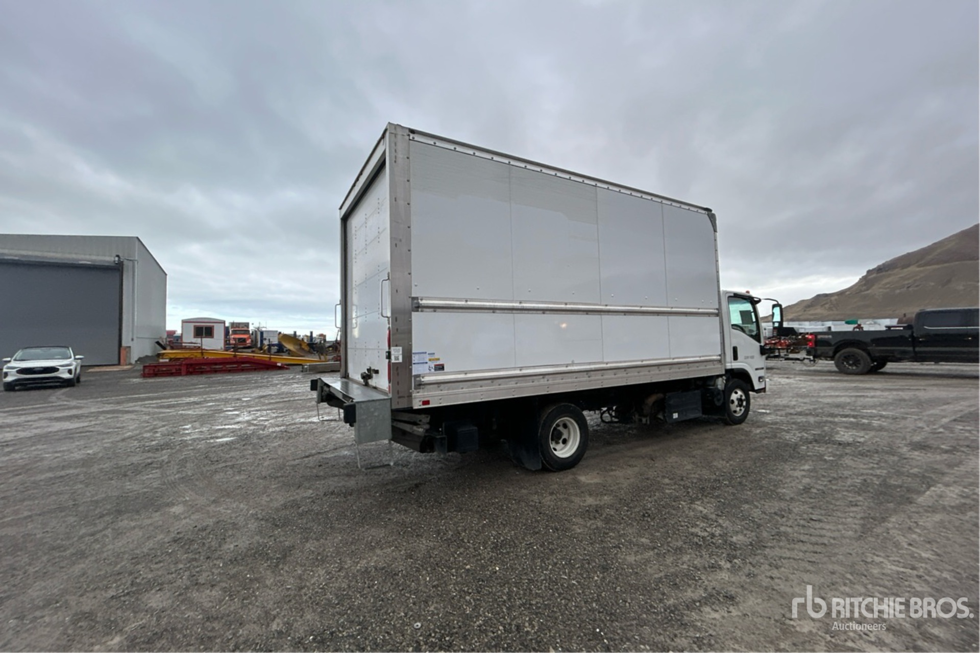 General Appearance with Imagen: esquina trasera derecha