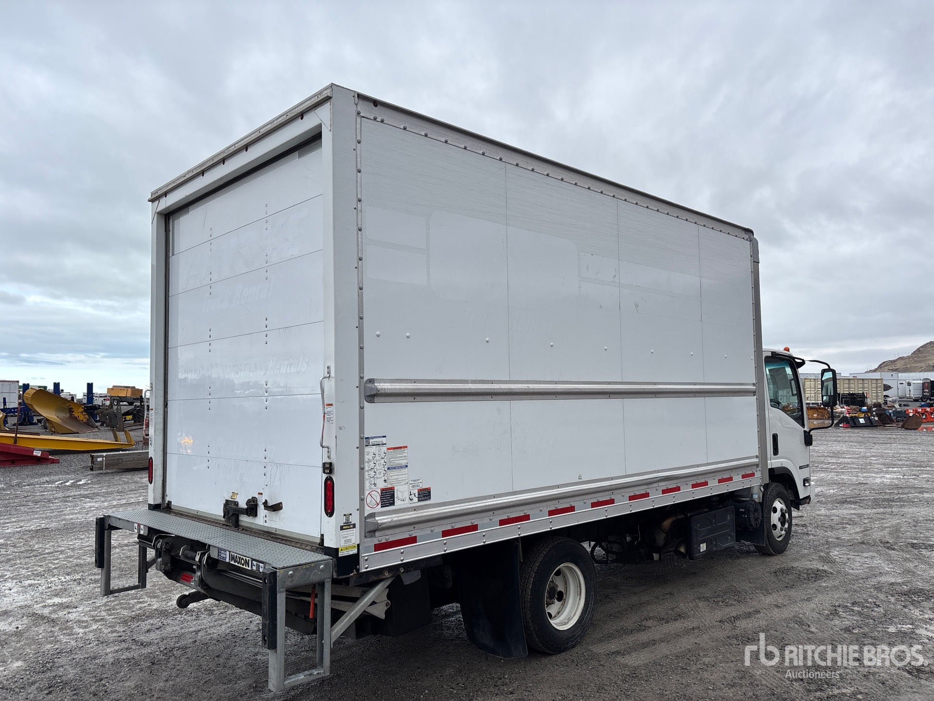 General Appearance with Imagen: esquina trasera derecha