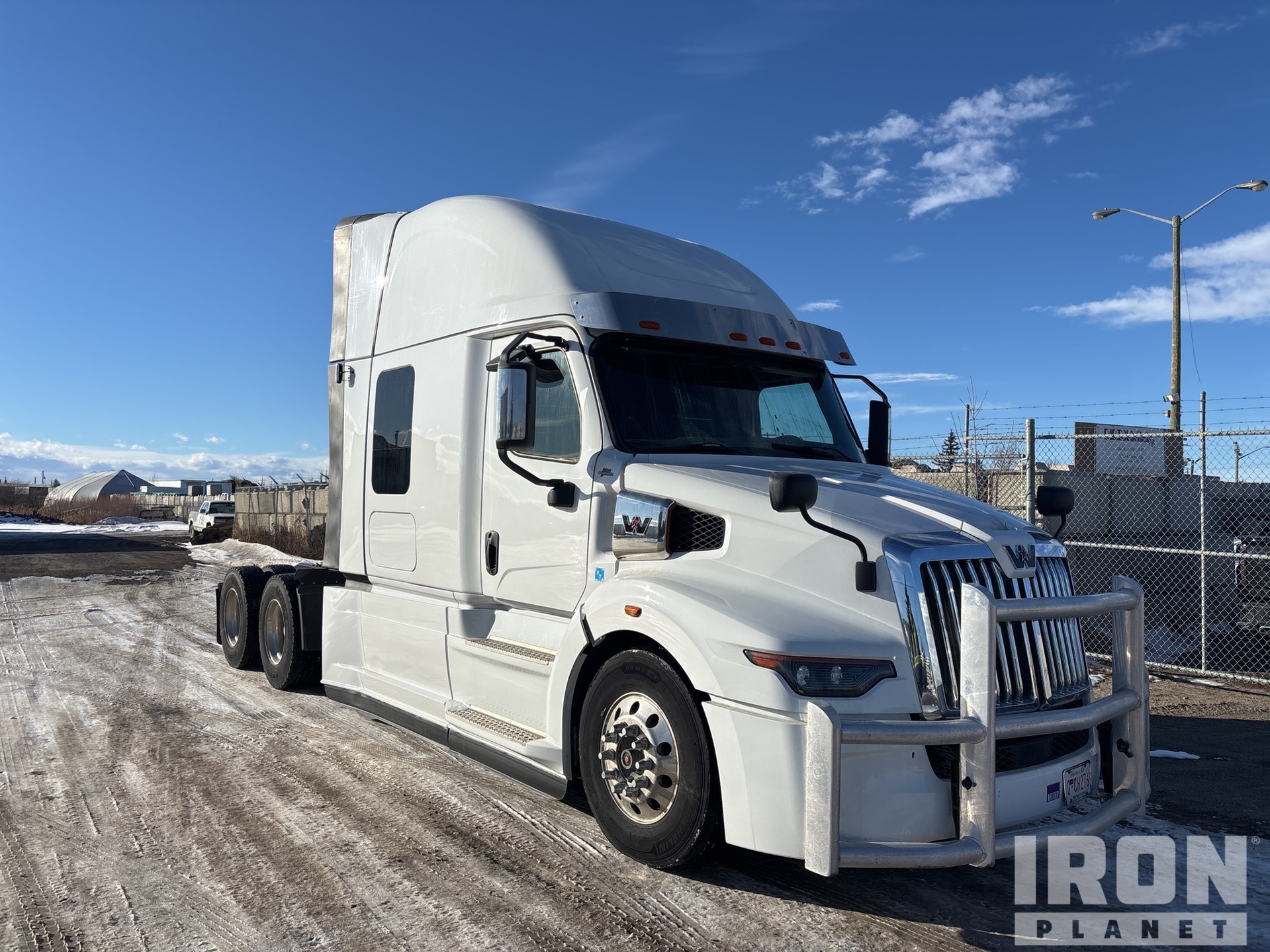 General Appearance with Imagen: esquina delantera derecha