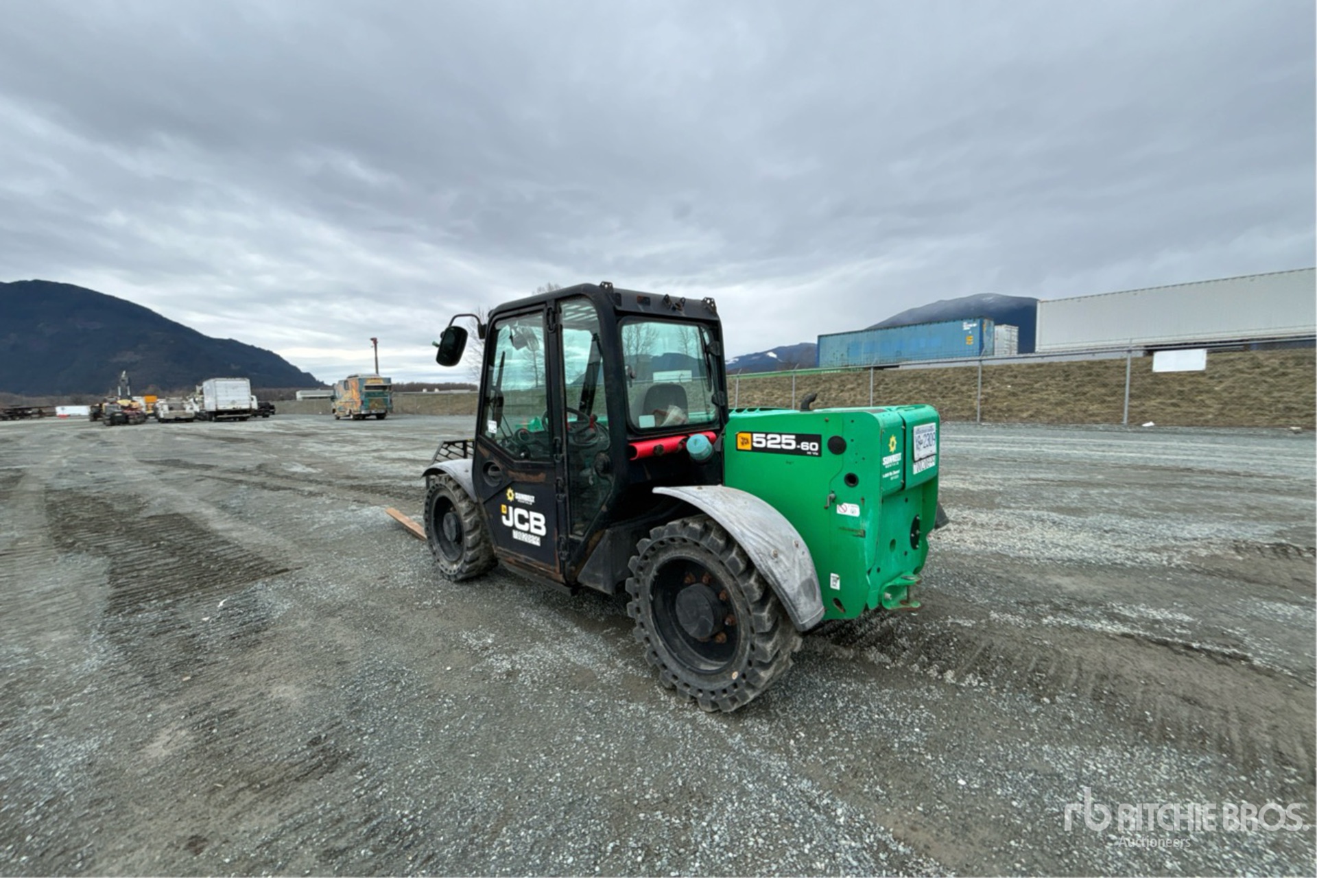 General Appearance with Foto, angolo posteriore sinistro