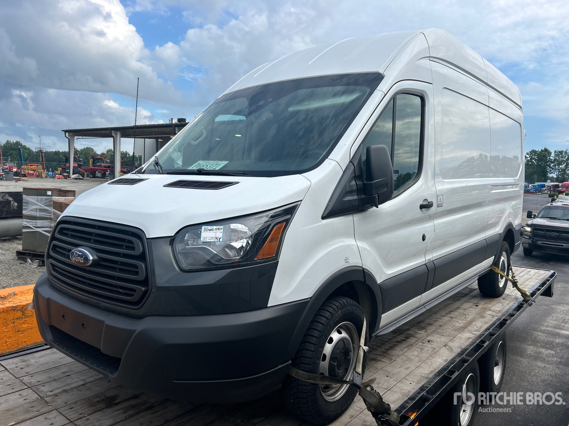 Photo of a 2019 Ford TRANSIT