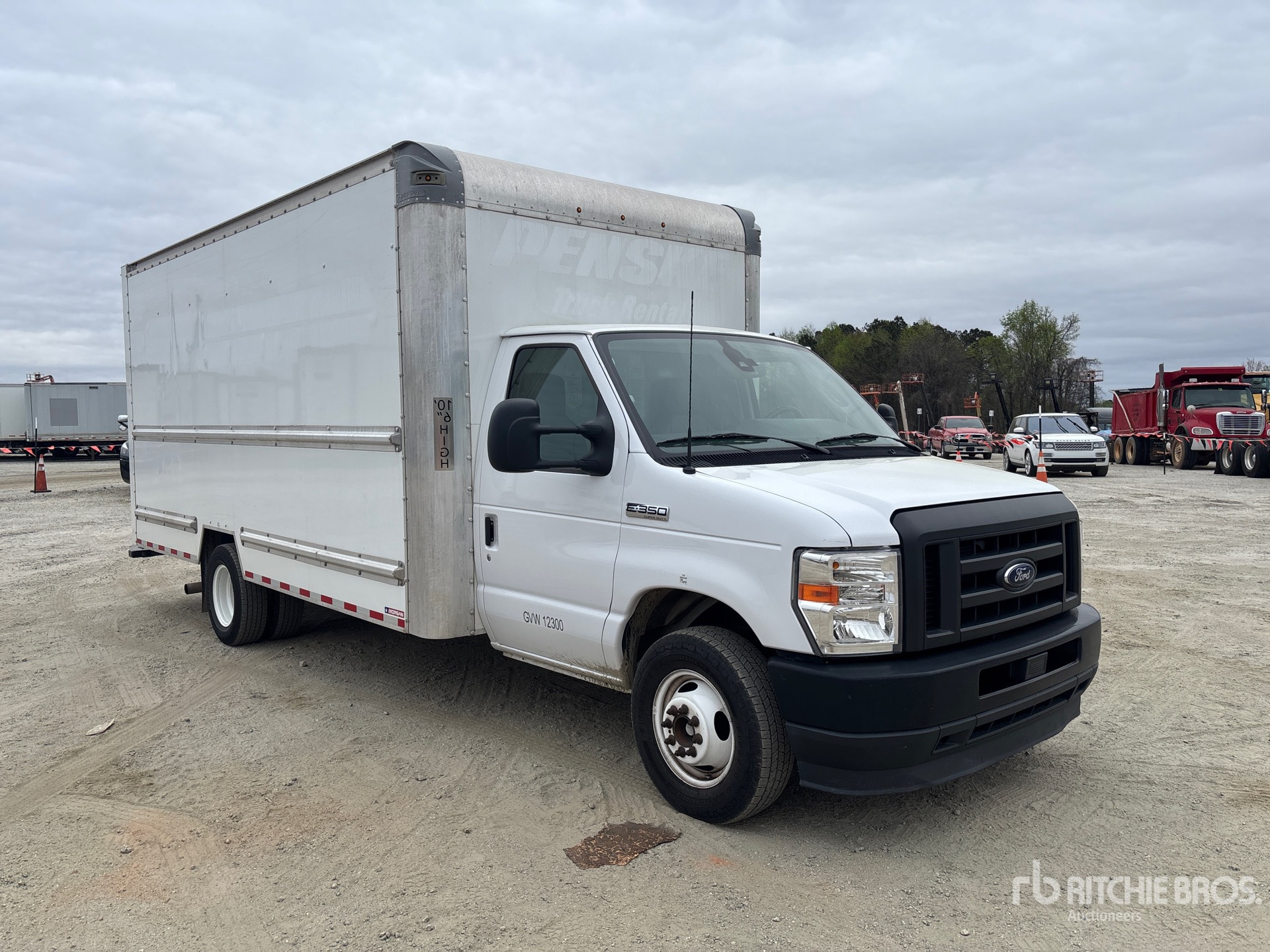 General Appearance with Bild, Ecke vorne rechts