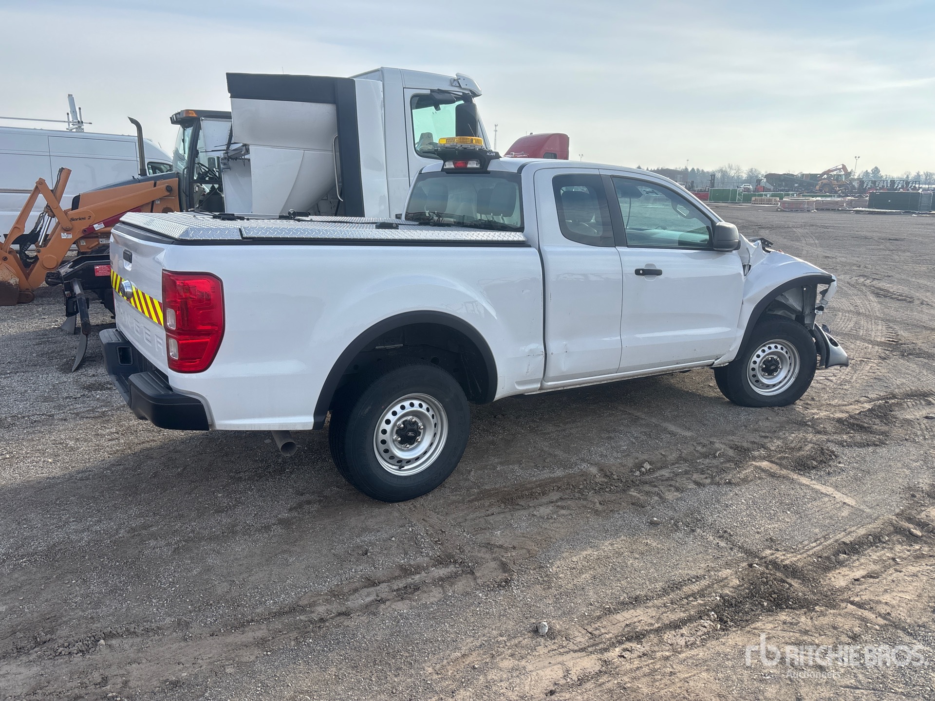 General Appearance with Imagen: esquina trasera derecha