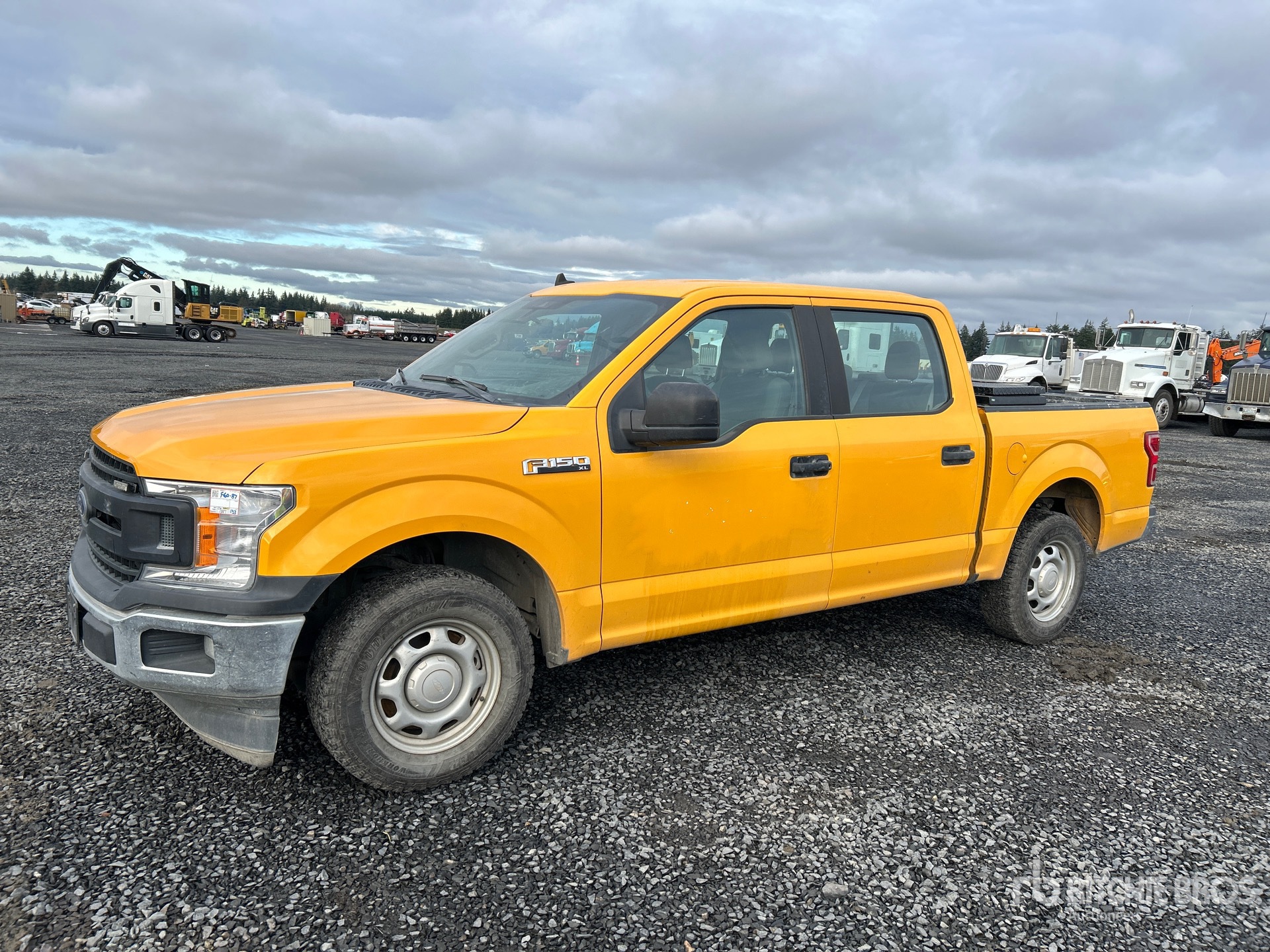 General Appearance with Picture, Left Front Corner