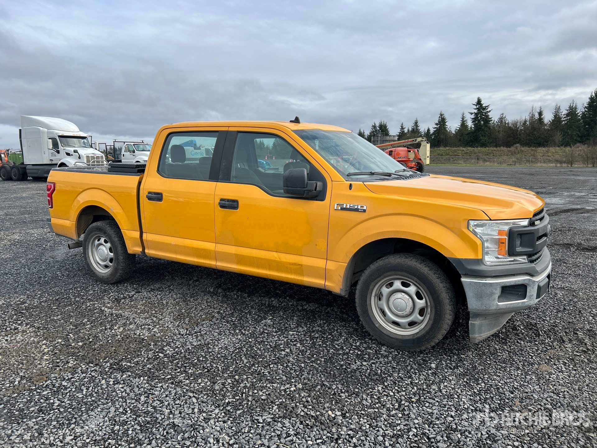 General Appearance with Picture, Right Front Corner