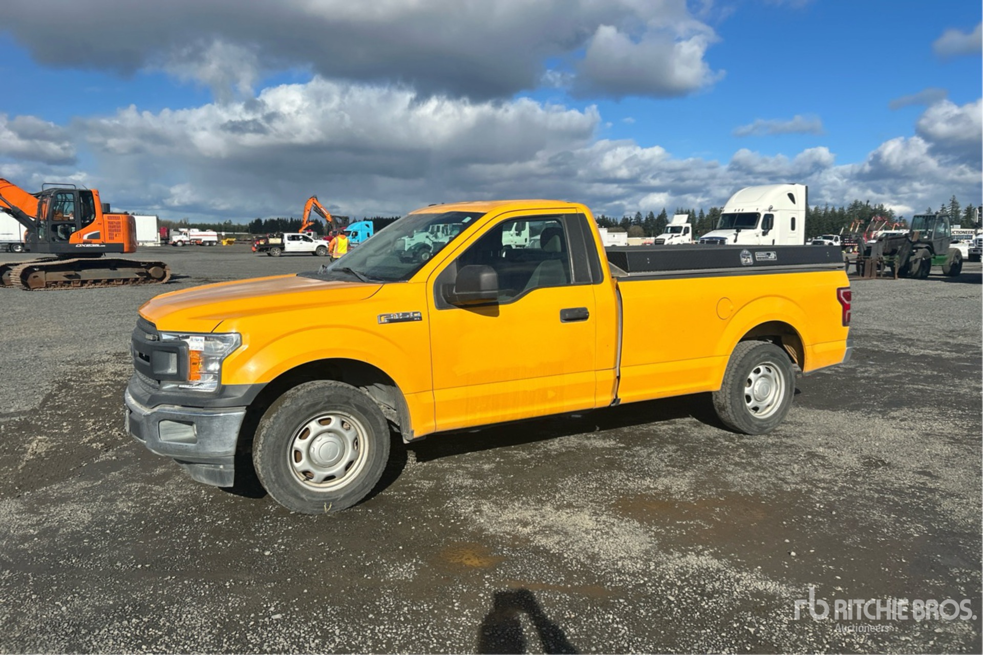 General Appearance with Picture, Left Front Corner