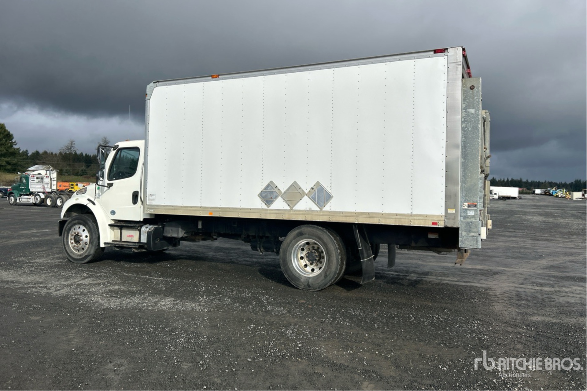 General Appearance with Picture, Left Rear Corner