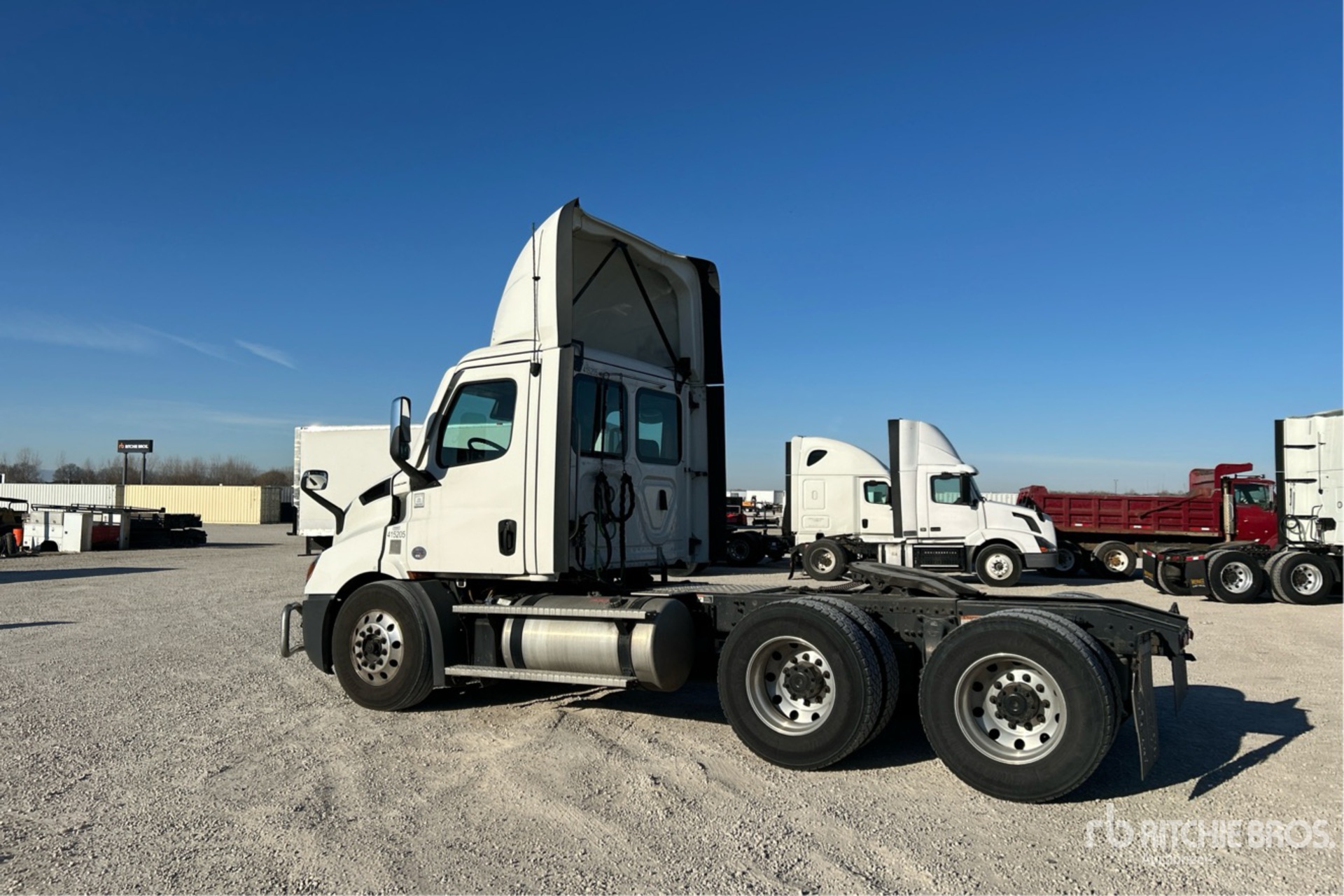 Aspect général with Image, coin arrière gauche