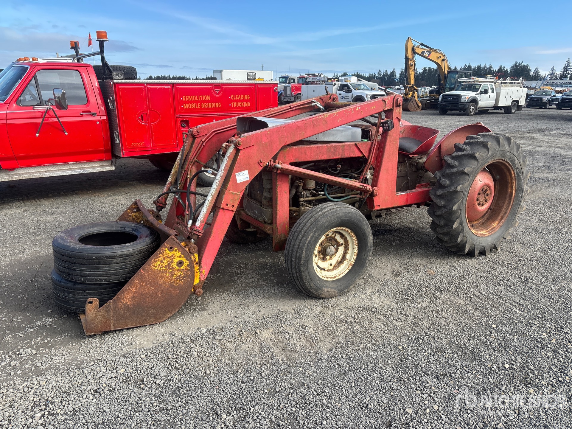 General Appearance with Picture, Left Front Corner