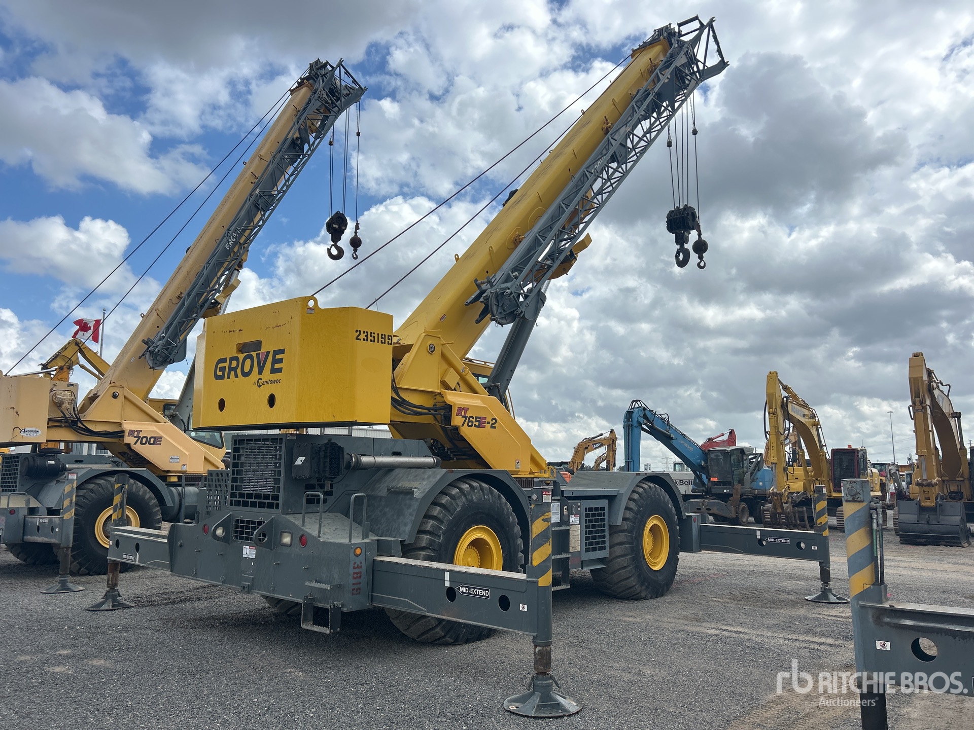 General Appearance with Foto, angolo anteriore sinistro