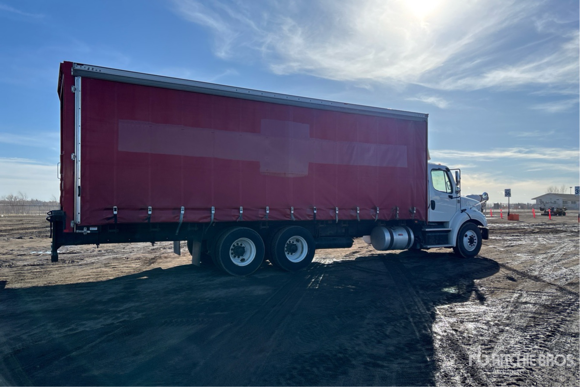 General Appearance with Imagen: esquina trasera derecha