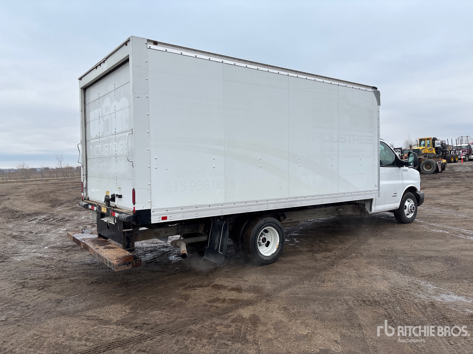 General Appearance with Picture, Right Rear Corner