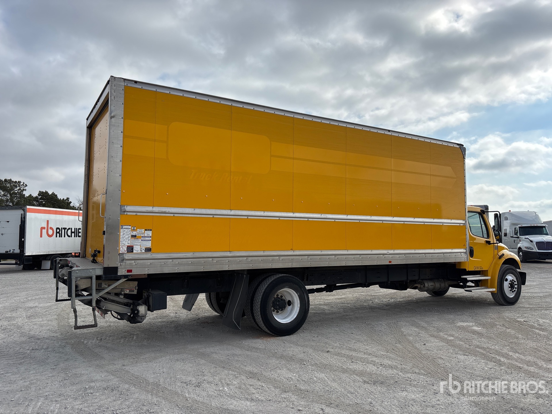 General Appearance with Imagen: esquina trasera derecha