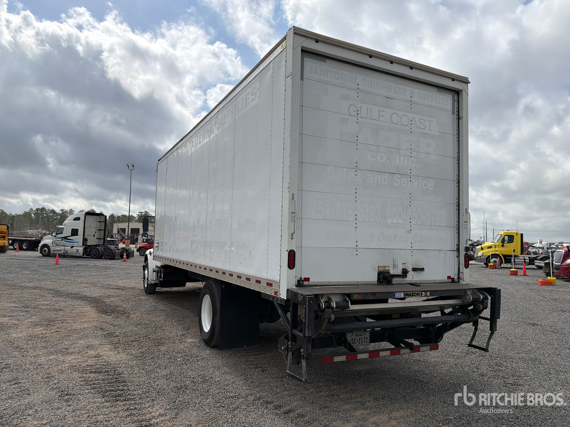 General Appearance with Foto, angolo posteriore sinistro