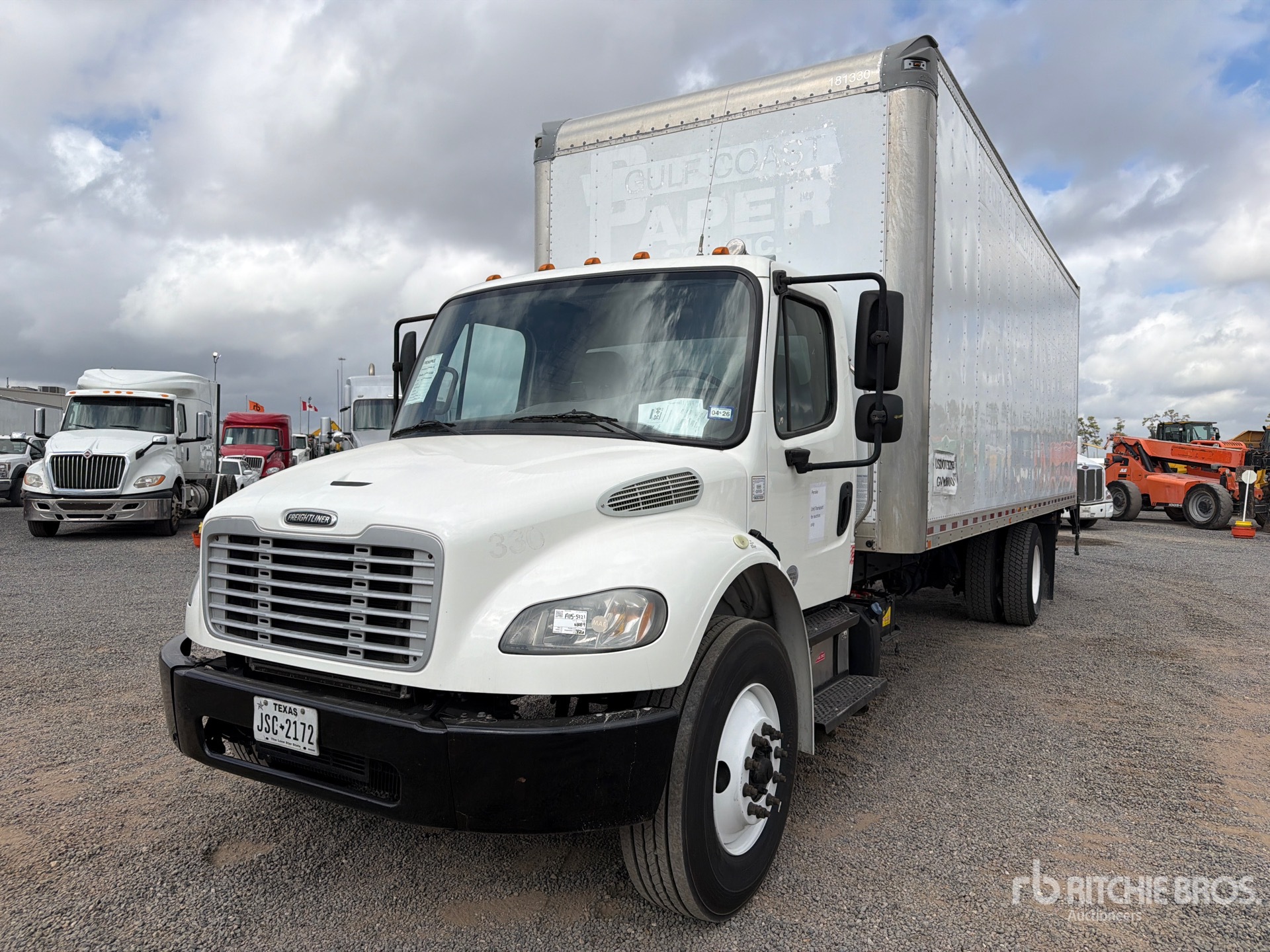 General Appearance with Foto, angolo anteriore sinistro