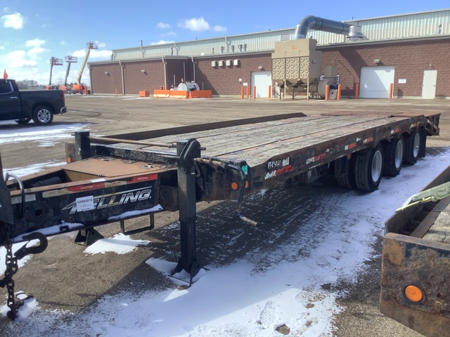 2016 Felling FT-7 0T 28 ft Tri/A Equipment Trailer