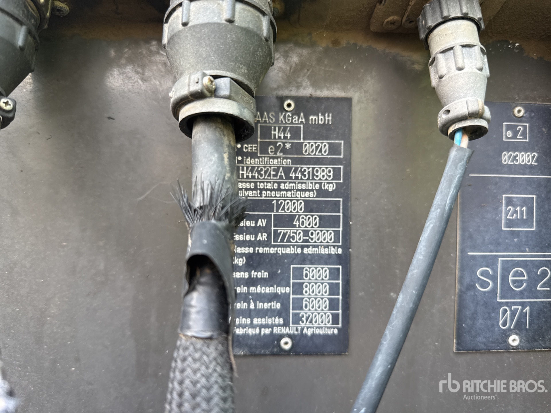 General Appearance with Seriennummer / FIN