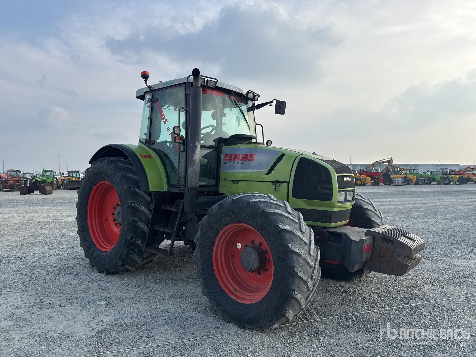 General Appearance with Bild, Ecke vorne rechts