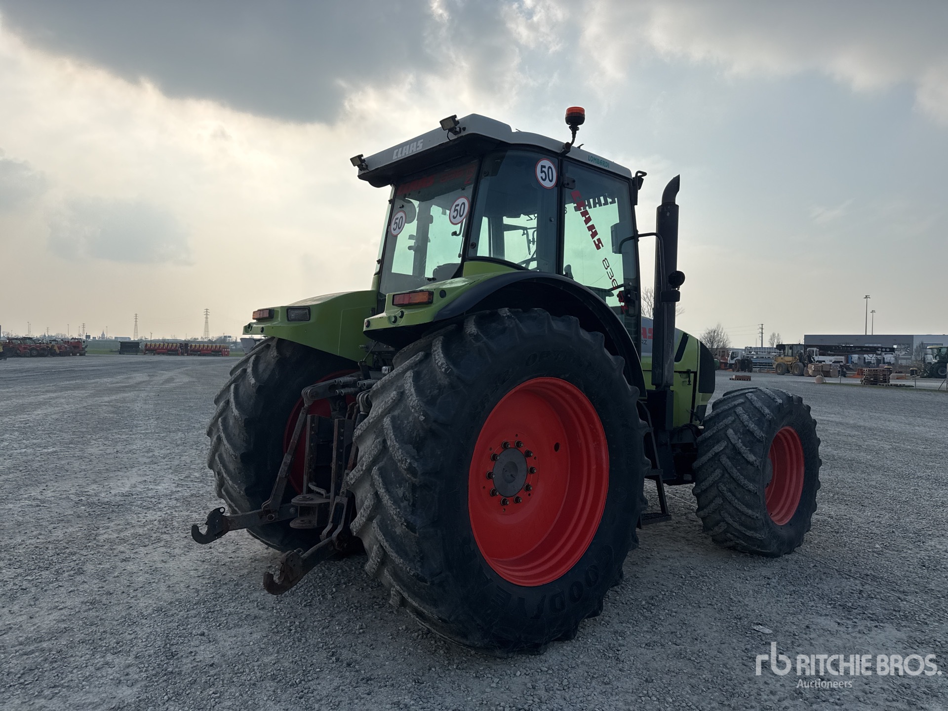 General Appearance with Bild, Ecke hinten rechts