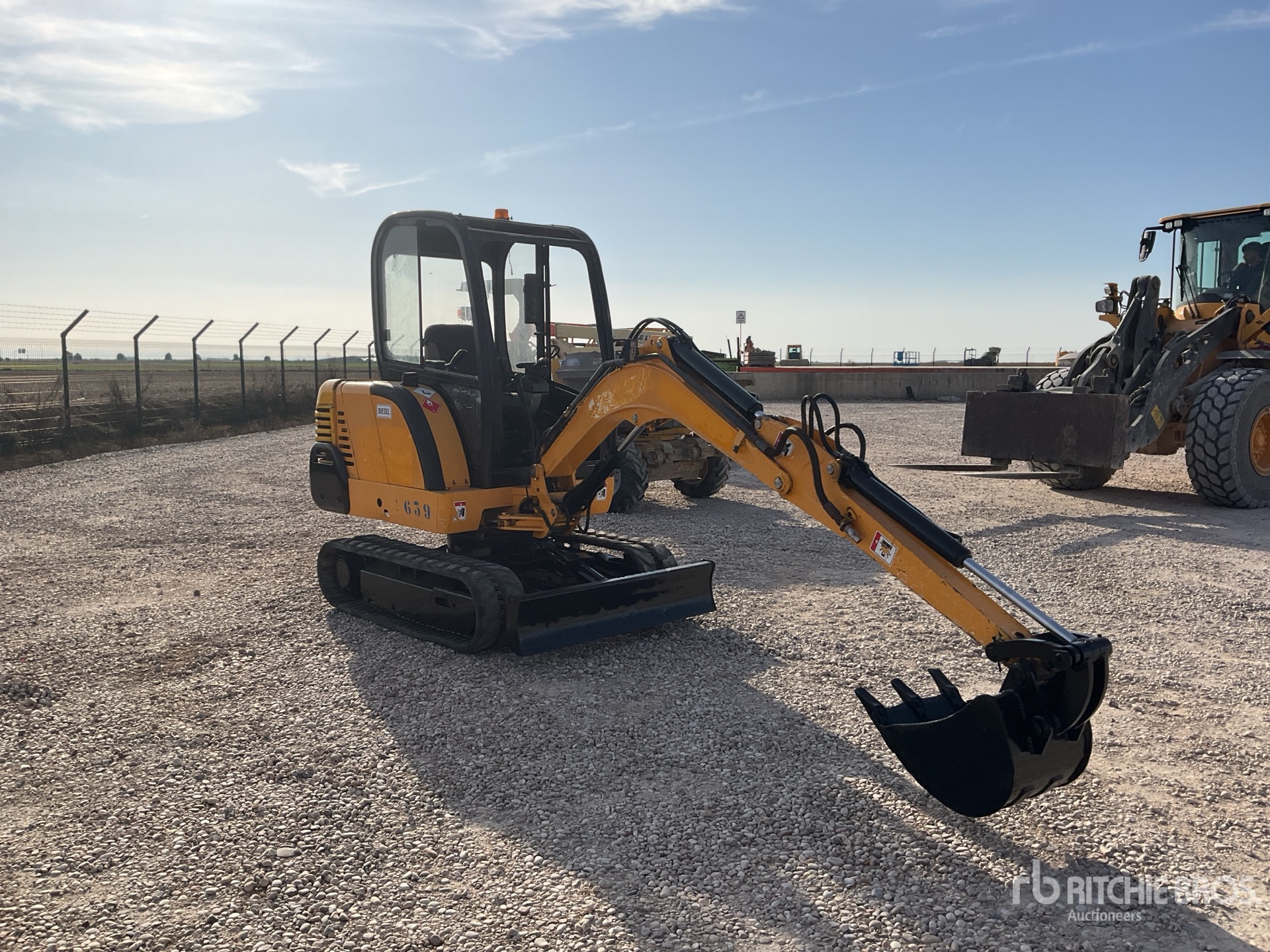 General Appearance with Picture, Right Front Corner