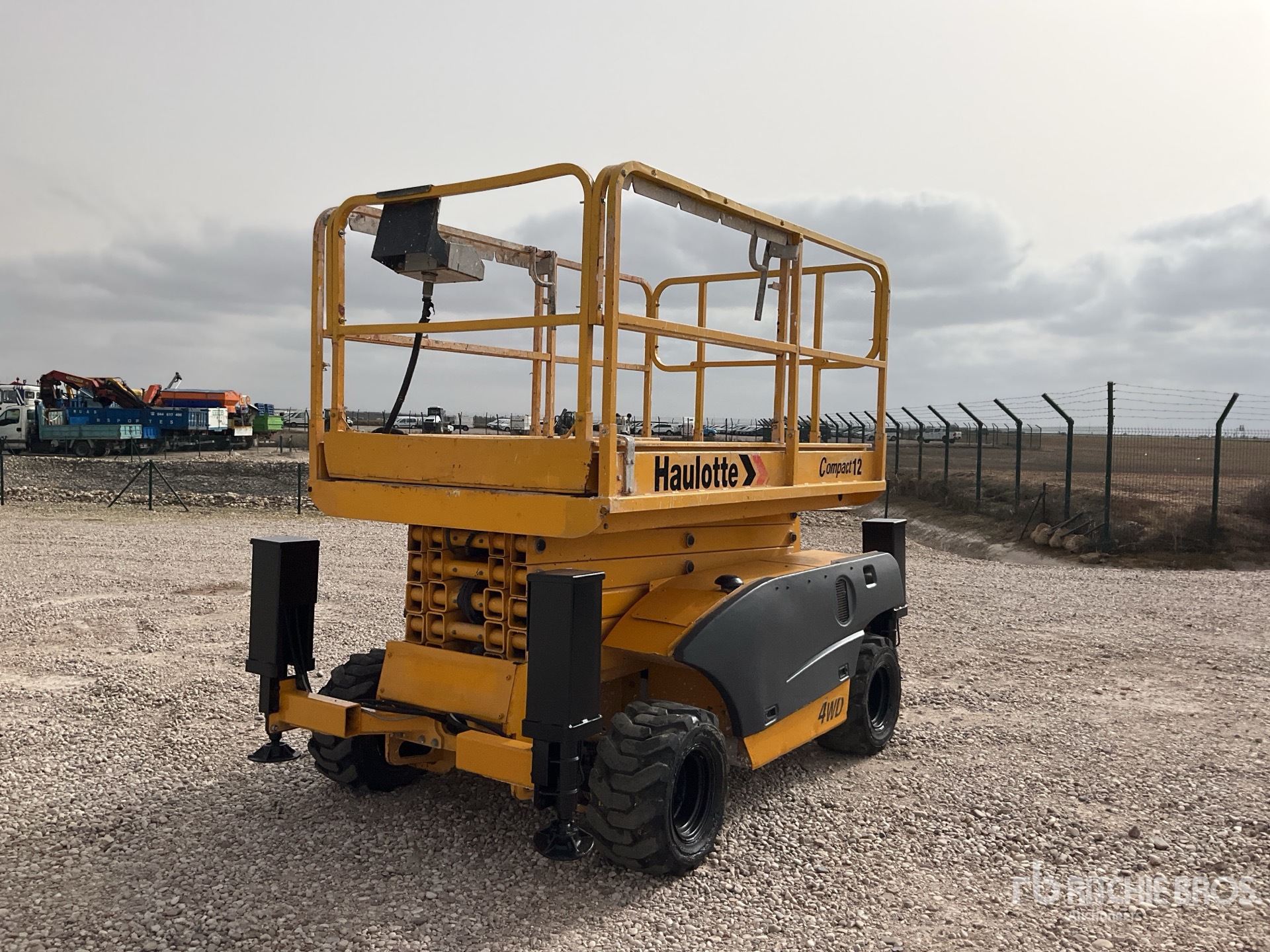 Aspect général with Image, coin avant gauche