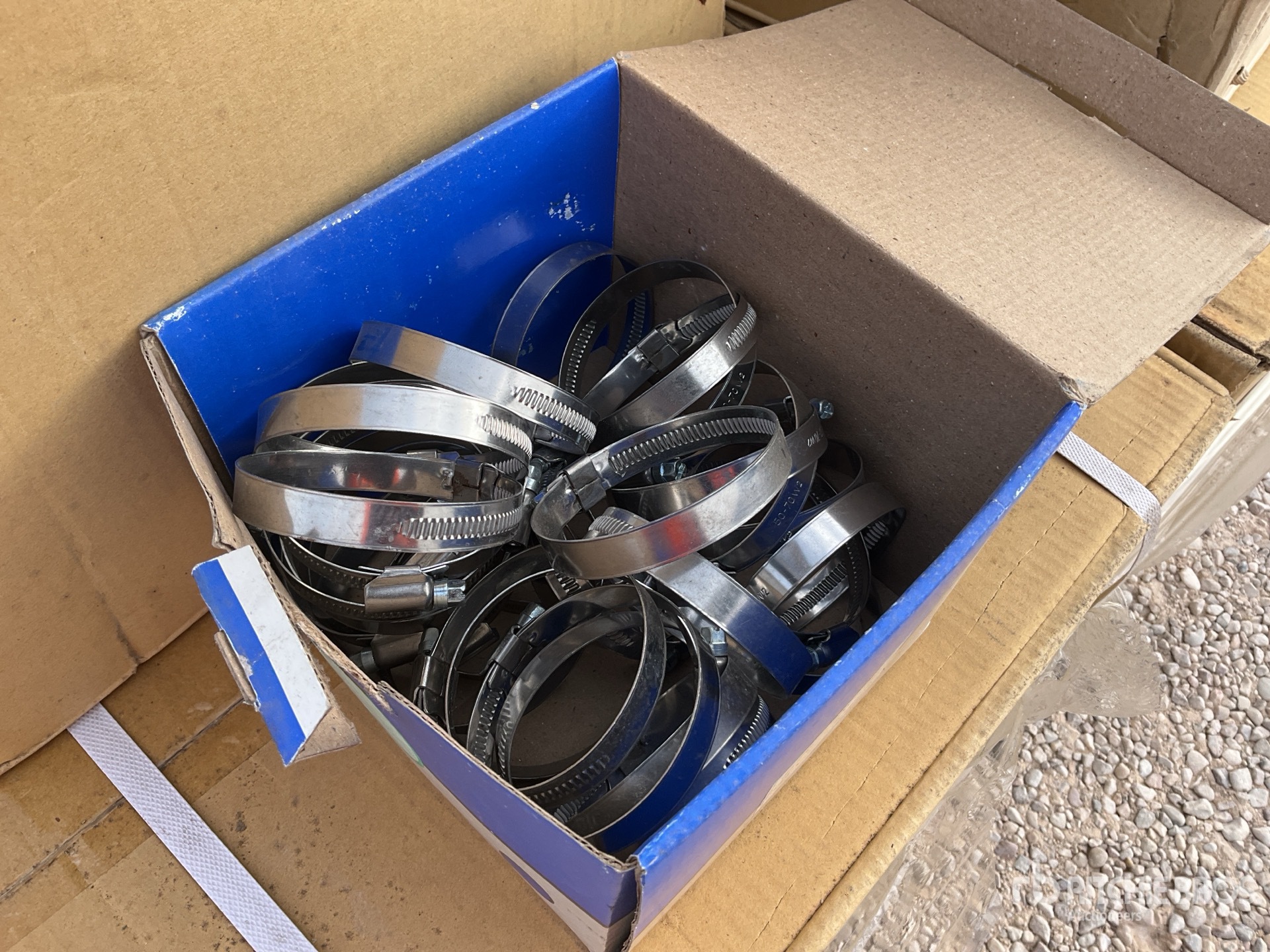 General Appearance with Featured Photo