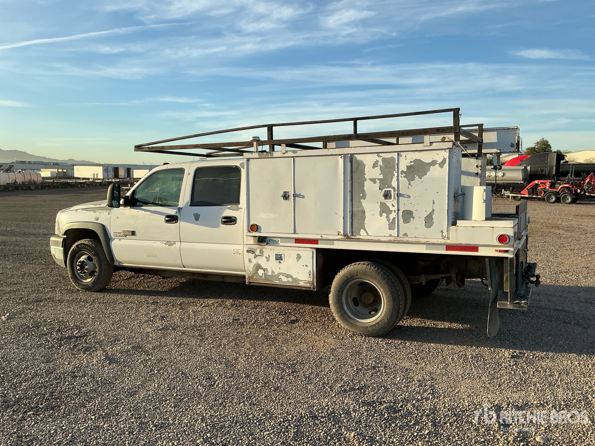 Aspect général with Image, coin arrière gauche
