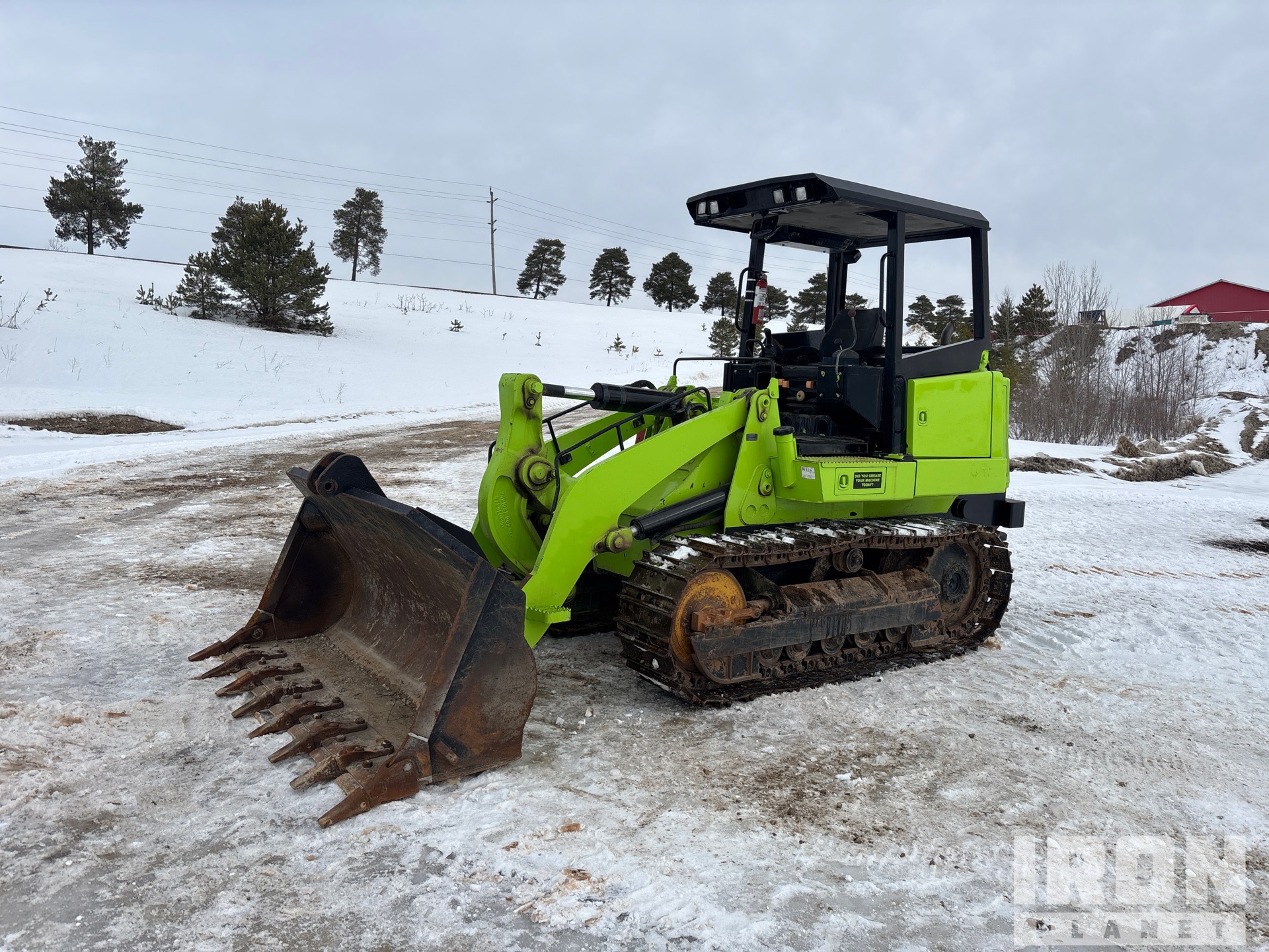 General Appearance with Picture, Left Front Corner