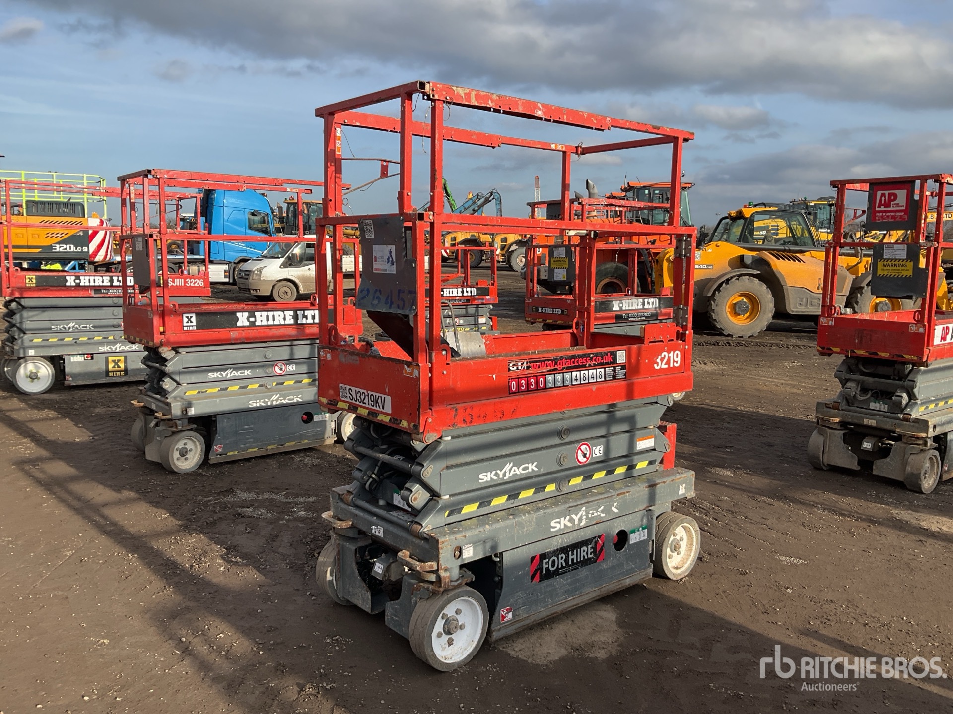 General Appearance with Picture, Left Front Corner