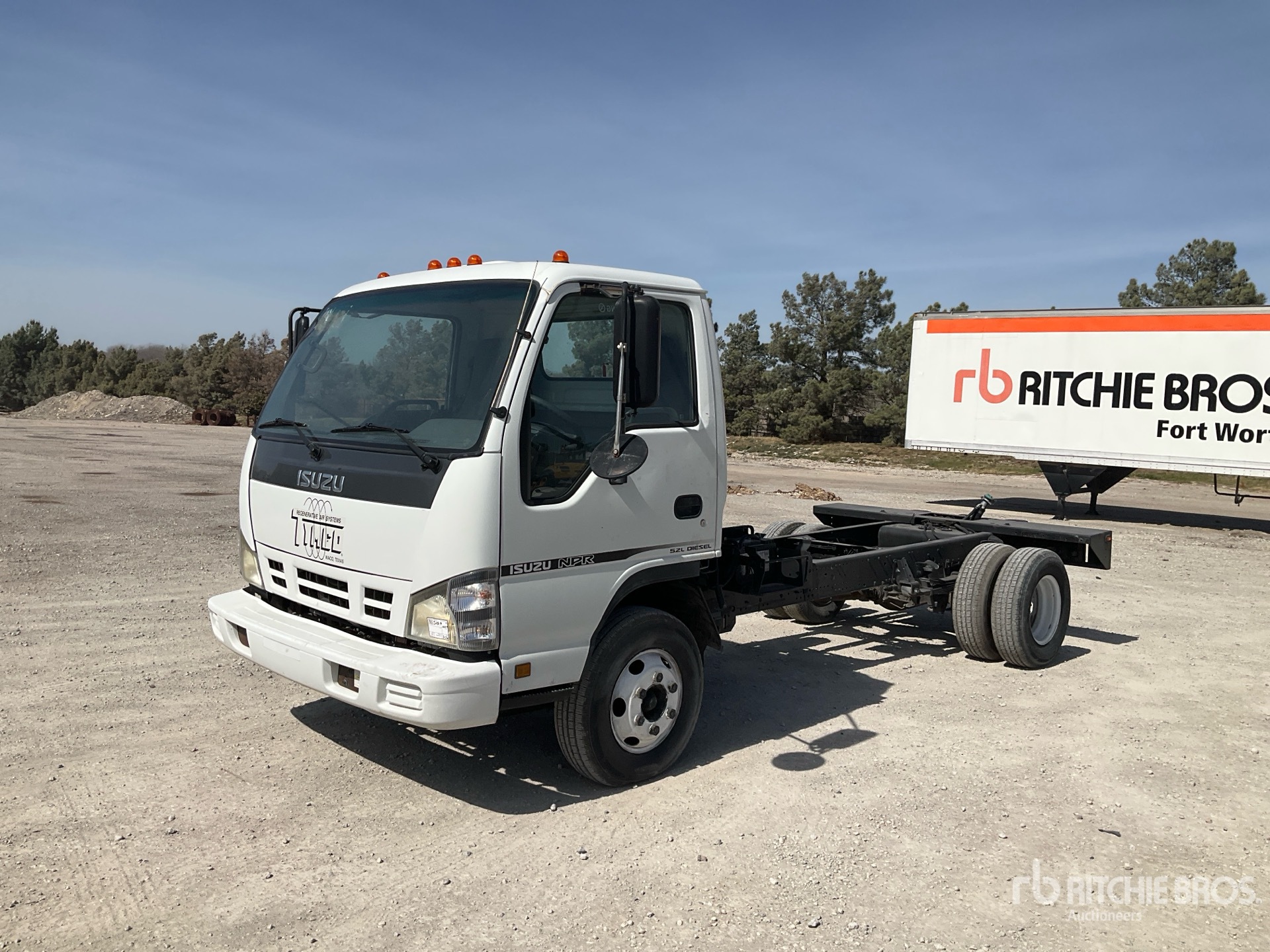 General Appearance with Featured Photo