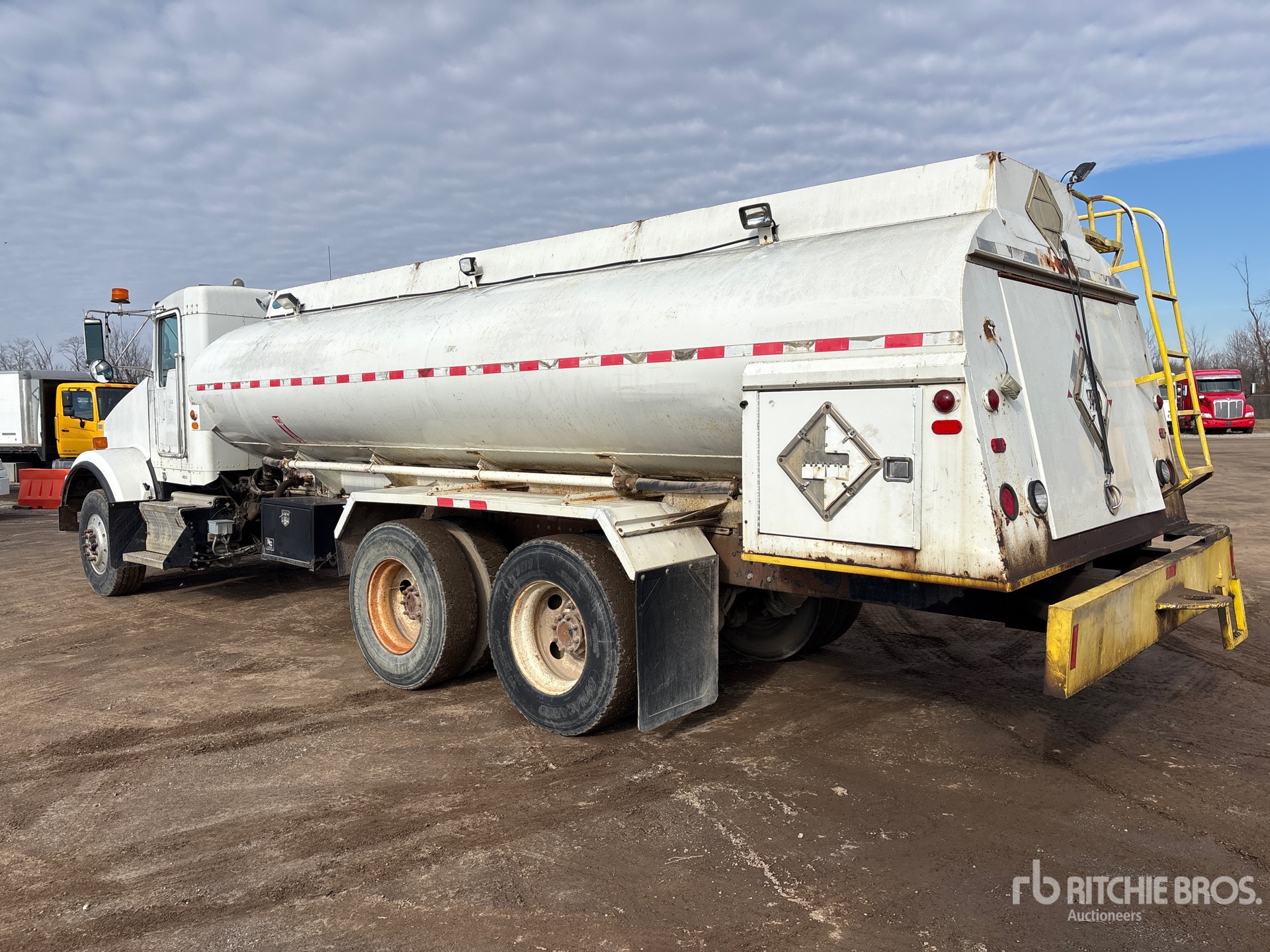 General Appearance with Imagen: esquina trasera izquierda