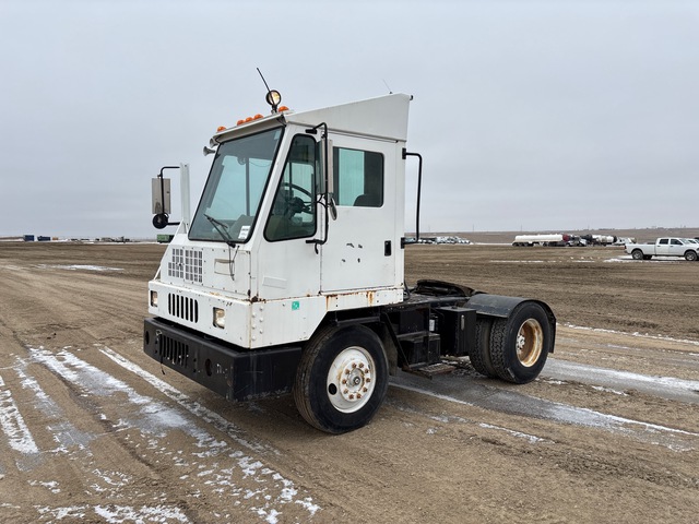 2004 Ottawa YT30 4x2 Spotter Truck
