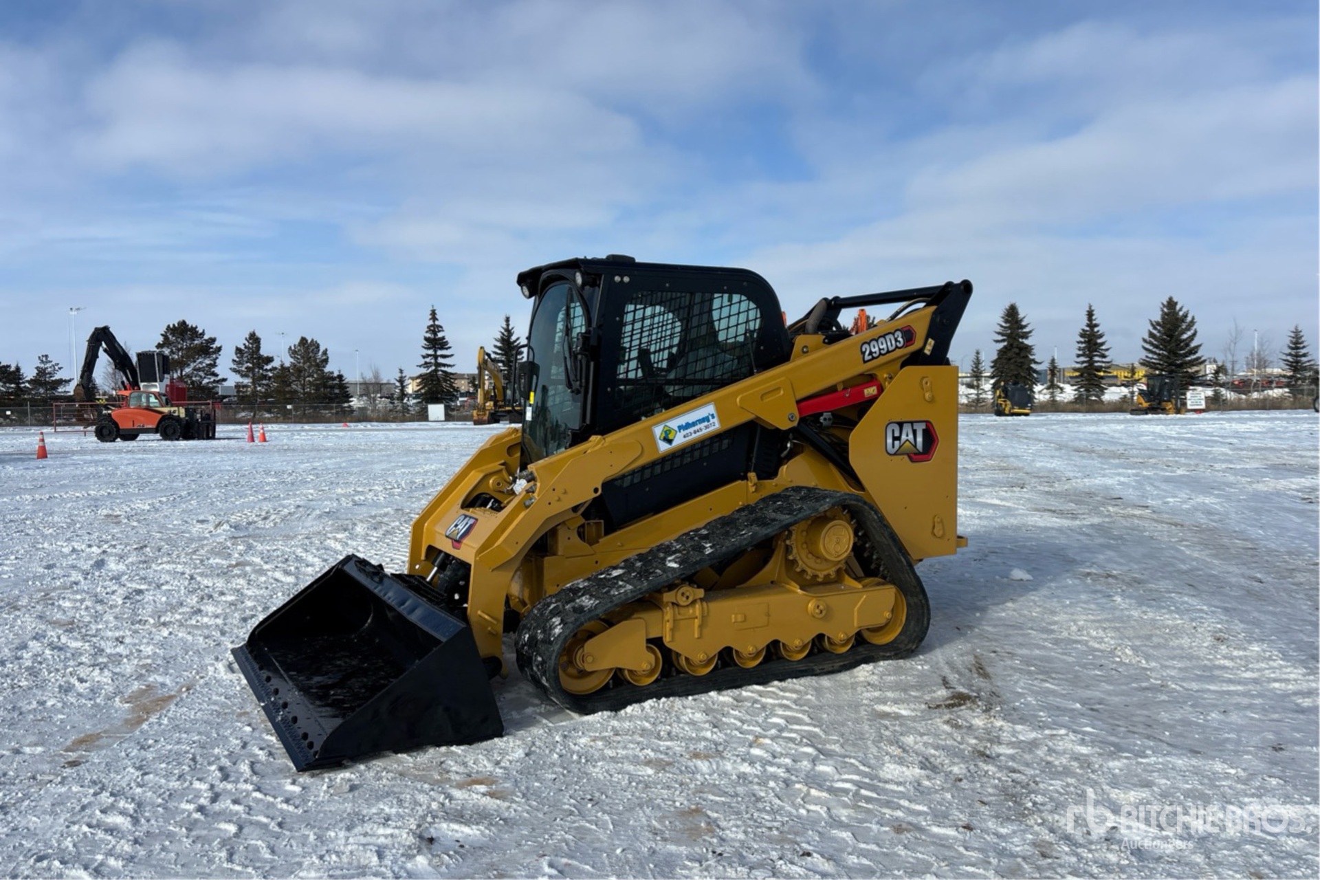 General Appearance with Picture, Left Front Corner