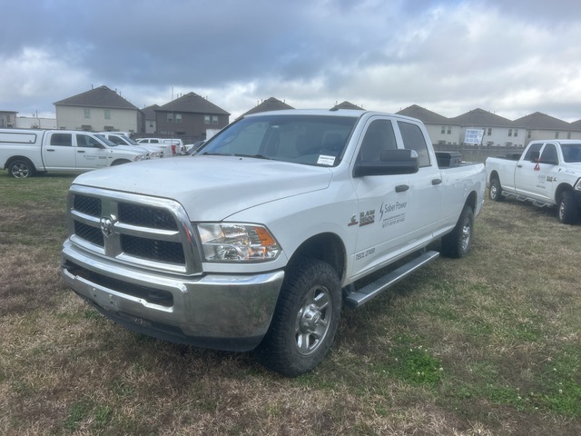 2018 Ram 3500 4x4 Crew Cab Pickup