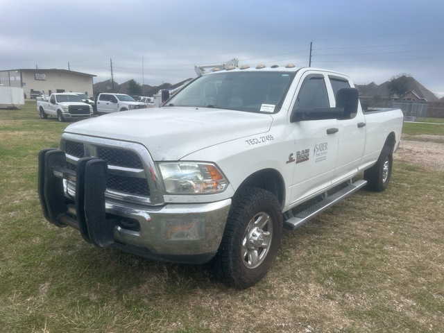 2018 Ram 3500 4x4 Crew Cab Pickup