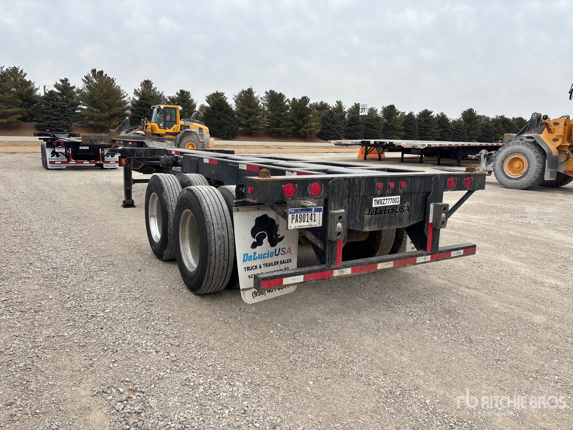 General Appearance with Picture, Left Rear Corner